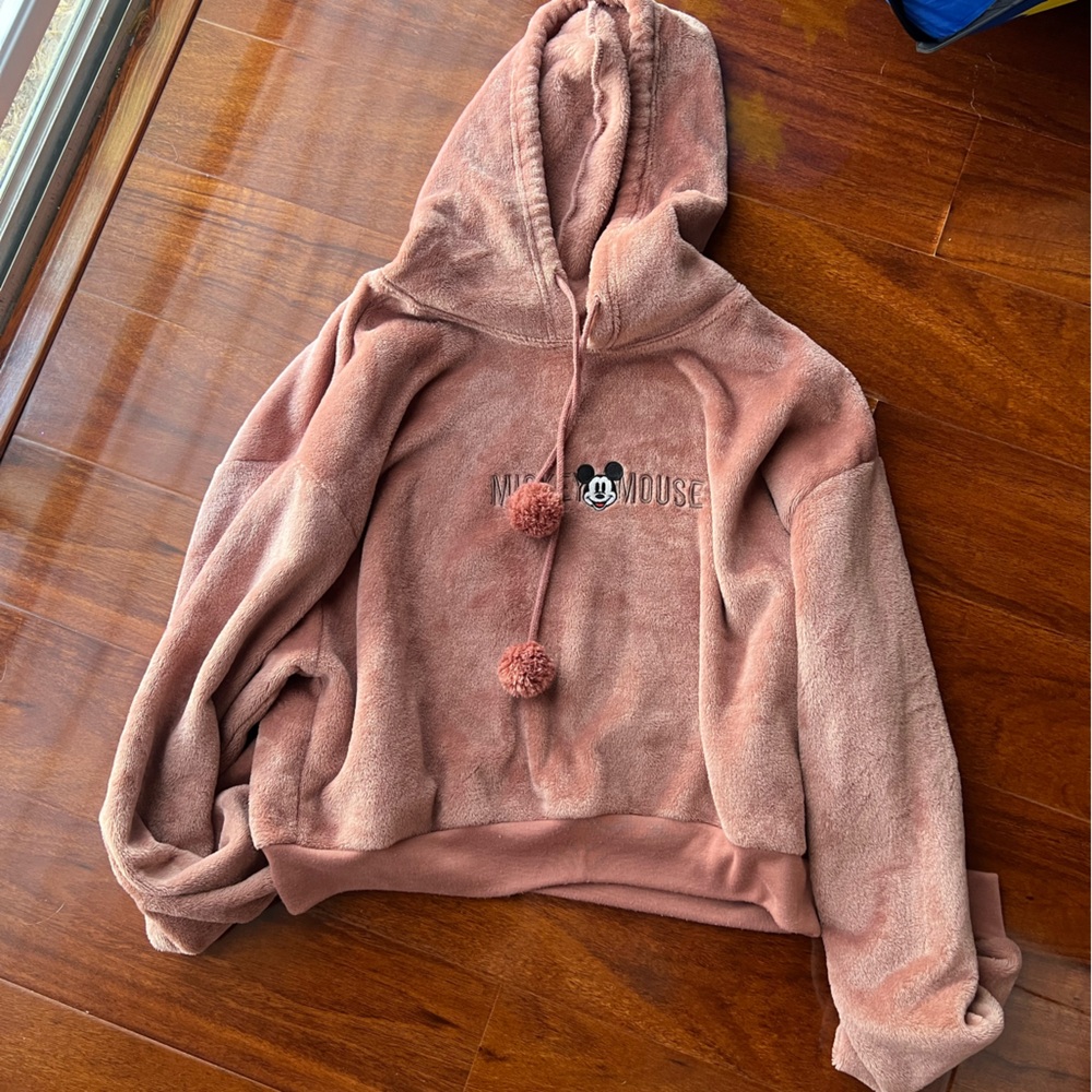 Womens mickey cropped sweater